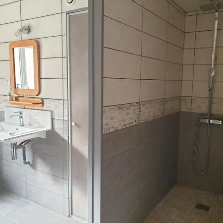 Au Relais Du Canal A Grand Gabarit Ferienhaus Nesle